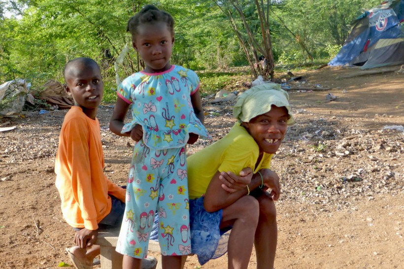 Here is the mother with two of her children. Check out her"Laura Ingalls Wilder" 