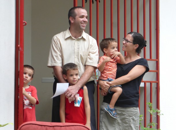 Saying good-bye to a special family, Eric, Jami Hartzler and kids (there are two older girls not shown)!