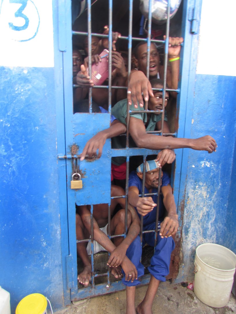 The residents in cell 5!