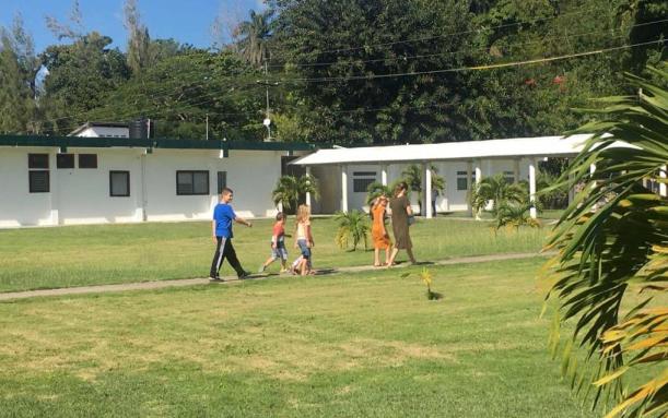 cabaf934-2c75-45c9-b864-804e50201333